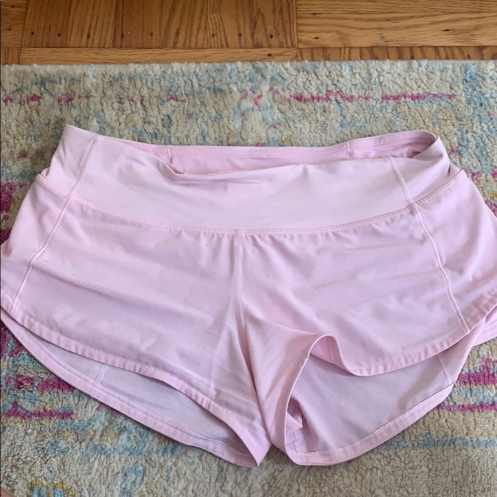 Light Pink Lululemon Speed Up shorts 2.5”